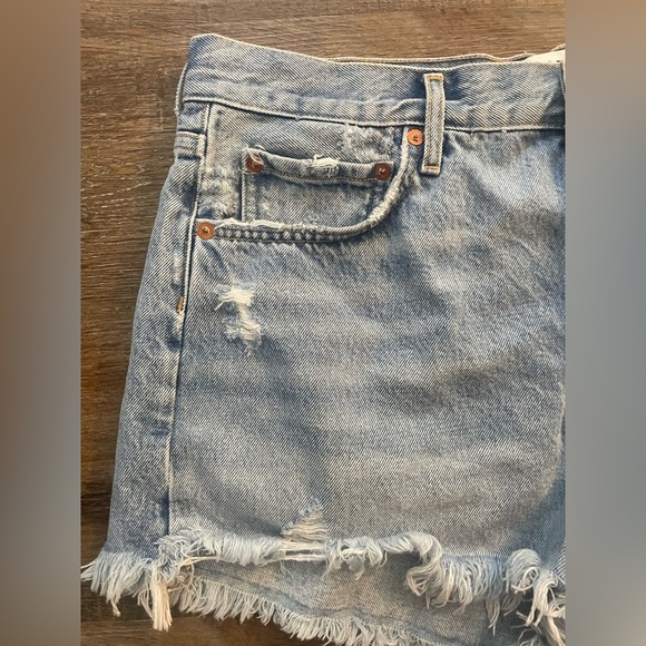 Agolde Shorts Women's 31 Blue Distressed Jorts Button Fly Denim Light Wash - Picture 9 of 10